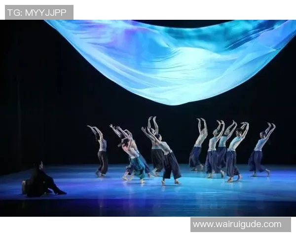 舞蹈艺术的魅力与表达:探索身体语言如何超越文化与时间界限